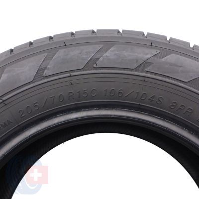 4. 2 x YOKOHAMA 205/70 R15C 106/104S BluEarth-Van Ry-55 Lato 2017 Jak Nowe 8,8mm