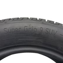 5. 2 x ESA TECAR 215/60 R17 96H 5,4-6mm Super Grip 9 Suv Zima DOT17