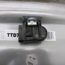 9. 17 Alufelgi FORD VOLVO 5x108 7,5J Et40 Dezent czujniki Focus II/III Kuga XC40 XC70 