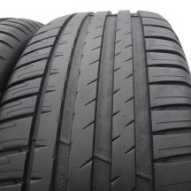 3. 2 x MICHELIN 235/60 R18 107V XL Pilot Sport 4 SUV Lato 6mm