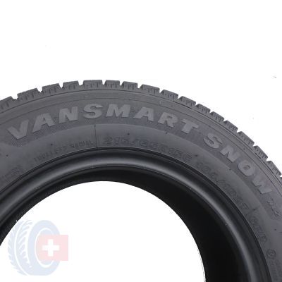 5. 2 x MAXXIS 215/65 R15 C  104/102T Vansmart Snow Zima  8.8mm