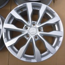 4. 4x Alufelgi 17 HYUNDAI 5x114,3 7J Et50 Kona i30 Santa Fe III / IV Tucson iX35 TPMS