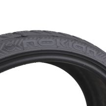 4. 2 x NOKIAN 235/35 R19 87V WR Haka Sipe N0 Zima 2011 7,5mm