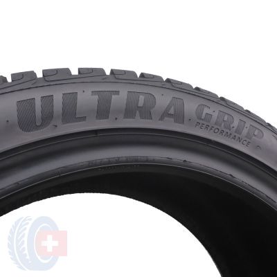 5. 2 x GOODYEAR 215/45 R17 91V Ultra Grip Zima 8mm