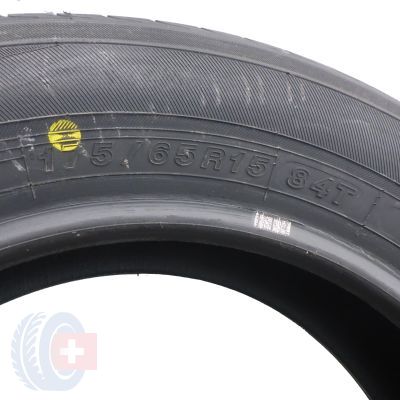 7. 2 x YOKOHAMA 175/65 R15 84T BluEart AE 01 Lato 2015 