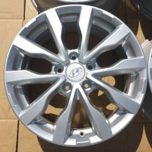 2. 4x Alufelgi 17 HYUNDAI 5x114,3 7J Et50 Kona i30 Santa Fe III / IV Tucson iX35