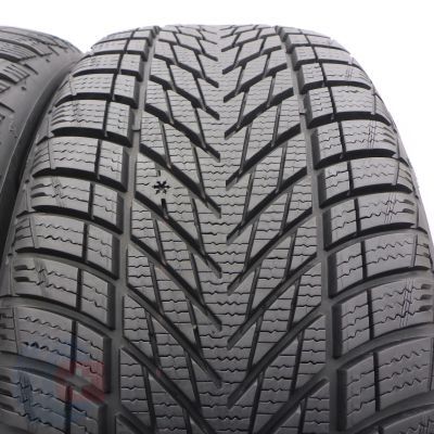 2. Opony 215/50 R18 2x GOODYEAR 92V UltraGrip Performance 3 Zimowe 2023 7-7,6mm