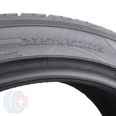 4. 2 x YOKOHAMA 235/45 ZR19 95Y Advan Sport Lato 2013 6-6,8mm