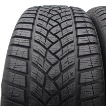 2. 2 x GOODYEAR 215/45 R17 91V Ultra Grip Zima 8mm