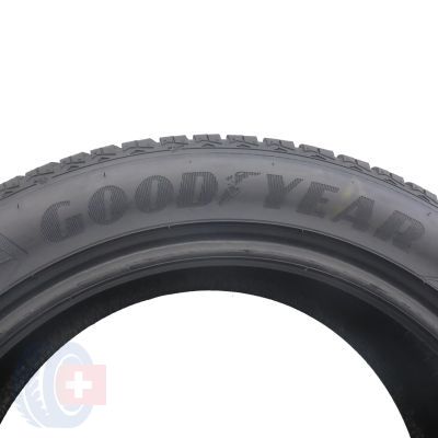 9. 2 x GOODYEAR 225/50 R17 98H XL UltraGrip 8 Performance Zima 2012 5-5,8mm