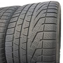 3. 2 x PIRELLI 295/35 R19100V N0 6.2mm Sottozero Winter  240 SerieII Zima