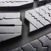 7. 2 x CONTINENTAL 225/50 R17 98V XL WinterContact TS860 Zima 2017 7,5-7,8mm