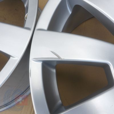 11. 4 x Alufelgi 19 MERCEDES 5x112 8,5/7,5J Et52/47 Original 