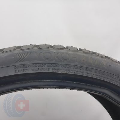 3. Opona 295/30 R22 1x YOKOHAMA 103V XL Blu Earth Winter V105 Zimowa 2022 