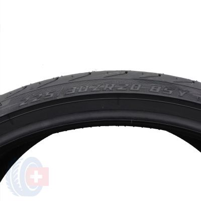 4.  Opony 225/30 ZR20 1x YOKOHAMA 85Y XL Advan Sport V105 Letnie 2021 